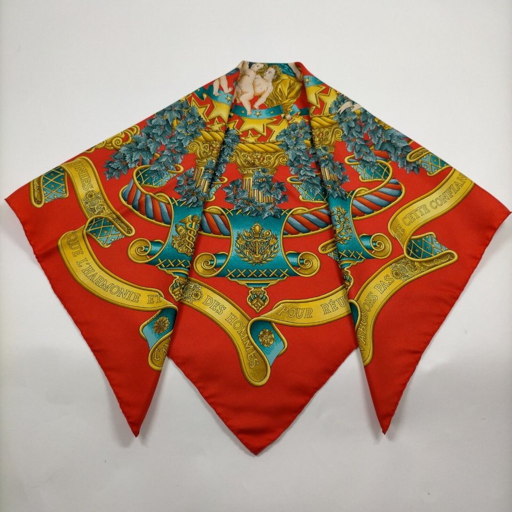 Authentic  Hermes scarf Carre 90 Reds Silk100% - Picture 3 of 10